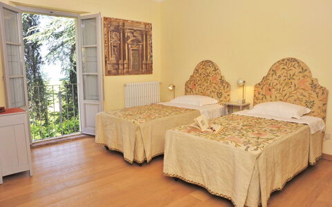 Casale Il Rondò, Private Pool, Città della Pieve: Wand, Möbel, Interior Design, Zimmer, Linens, Schlafzimmer, Bett, Bedding, Bettdecke, Stuhl