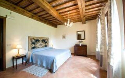 Tenuta Borgo al Sole: Wand, Möbel, Interior Design, Zimmer, Flooring, Fussboden, Decke, Bilderrahmen, Bett, Schlafzimmer