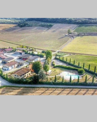 Tenuta Borgo al Sole: Wohngebiet, Haus, Menschliche Siedlung, Zuhause, Vorort, Vogelperspektive, Estate, Luftaufnahmen, Landscaping, Dorf