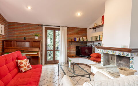 Casa Miramonti: Möbel, Interior Design, Flooring, Fussboden, Holz, Couch, Wohnzimmer, Decke, Zimmer