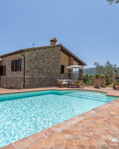Casale Nido: Schwimmbad, Villa