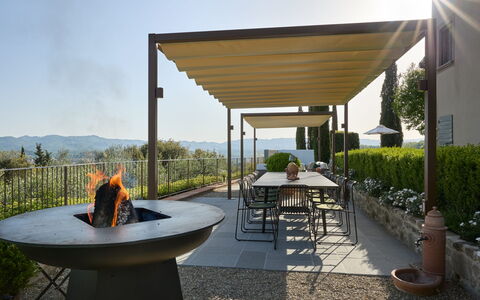Villa Il Colto: Möbel, Gartenmöbel, Schatten, Tisch Im Freien, Stuhl, Garten, Outdoor Struktur, Pergola, Hinterhof, Landscaping