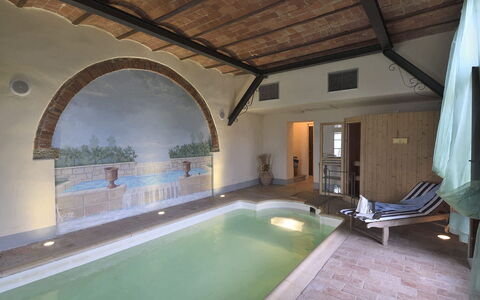 Villa Michelangelo: Flooring, Interior Design, Fussboden, Möbel, Decke, Schwimmbad, Resort, Design, Hotel, Zimmerpflanze