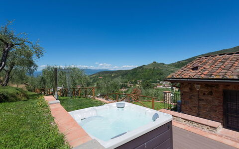 Il Podere: Schwimmbad, Hügel, Gebirge, Bergstation, Resort, Eco Hotel, Senke, Badewanne, Jacuzzi