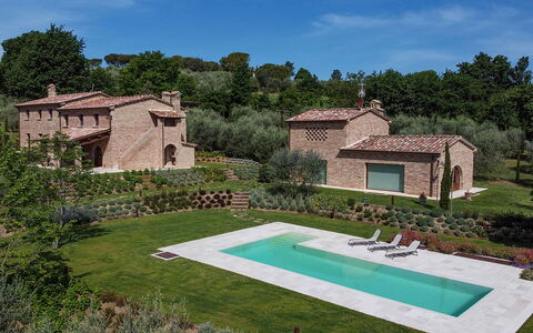 Villa Ripa: Strauch, Die Architektur, Zuhause, Estate, Garten, Landscaping, Bauernhaus, Hinterhof, Rasen, Villa