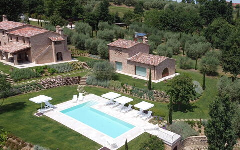 Villa Ripa: Estate, Strauch, Garten, Zuhause, Schwimmbad, Landscaping, Bauernhaus, Villa, Resort, Hinterhof