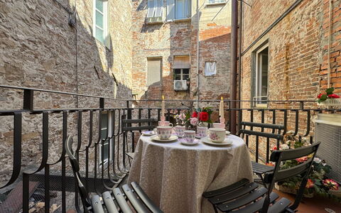 Casa Anna 13: Blumentopf, Backstein, Zimmerpflanze, Balkon, Tisch Im Freien, Stuhl, Gartenmöbel, Geländer, Baluster, Terrasse