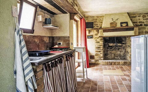 La Collina degli Ulivi: Holz, Möbel, Küche, Zimmer, Major Appliance, Küchengerät, Holzbeize, Hartholz, Herd, Countertop