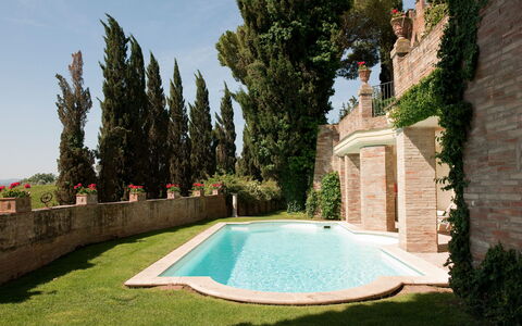 Castello di Cabbiavoli: Die Architektur, Garten, Backstein, Estate, Landscaping, Hazienda, Schwimmbad, Villa, Hof