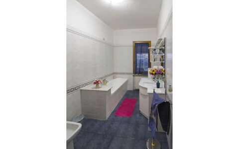 Gli Ulivi: Flooring, Fussboden, Interior Design, Armatur, Fliese, Installation, Zimmer, Badezimmer, Sinken, Zapfhahn