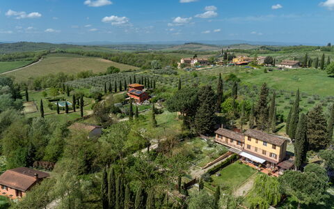 Civico108 Vacation Home, Pool, Castellina in Chian: Estate, Garten, Plantage, Landscaping, Bauernhaus, Villa, Hazienda, Park, Villa