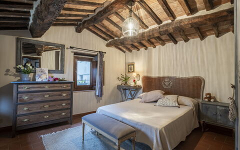 La Casa del Grillo Parlante: Möbel, Schlafzimmer, Bett, Interior Design, Zuhause, Bedding, Bettdecke, Flooring, Linens, Beleuchtung