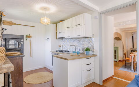 La Terrazza nel Borgo: Möbel, Interior Design, Cabinetry, Flooring, Küche, Countertop, Holz, Küchengerät, Decke, Fussboden