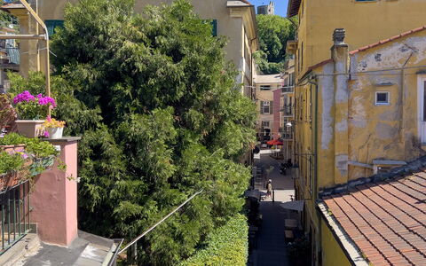 Casa Nanai - Levanto: Nachbarschaft, \Stadt, Wohngebiet, Strasse, Wohnung, Gasse, Balkon, Vorort, Zimmerpflanze