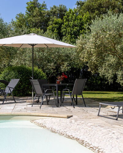 Podere Il Pozzangone, Lucignano: Möbel, Gartenmöbel, Stuhl, Schatten, Regenschirm, Schwimmbad, Tisch Im Freien, Garten, Resort, Sonnenliege