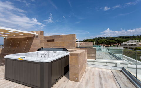 Porto di Luce Luxury, Jacuzzi and Seaview: Armatur, Badewanne, Fussboden, Wohnung, Jacuzzi, Schwimmbad, Resort, Hotel, Penthouse