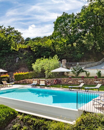 Il Casale di Manuele 12: Schwimmbad, Resort, Garten, Eco Hotel, Gartenmöbel, Schatten, Thermae, Water Feature, Landscaping, Freizeit