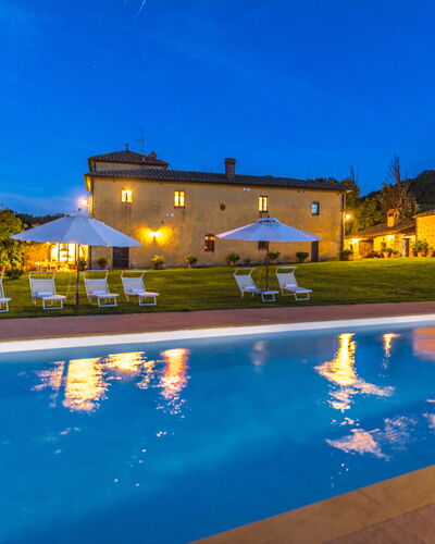 Podere Pratovecchio 14+2: Schwimmbad, Estate, Bauernhaus, Villa, Hazienda, Resort, Eco Hotel