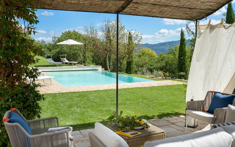 Poggio Novoli 6: Möbel, Gartenmöbel, Schwimmbad, Stuhl, Schatten, Garten, Eco Hotel, Resort, Hinterhof, Freizeit