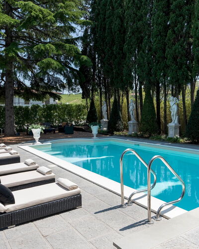Villa Irma 10: Schwimmbad, Gartenmöbel, Resort, Freizeit, Verbundwerkstoff, Schatten, Eco Hotel, Water Feature, Garten, Landscaping