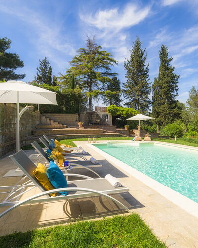 Il Fienile 4: Schwimmbad, Strauch, Garten, Resort, Landscaping, Eco Hotel, Estate, Hazienda, Villa, Schatten