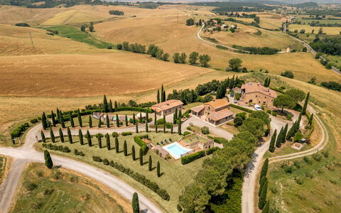Casale Fienile 8: Plantage, Estate, Garten, Landscaping, Park, Villa, Villa, Bauernhaus, Hecke