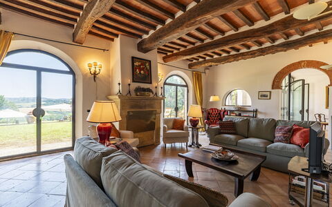 Podere Casanovina 12: Möbel, Interior Design, Zuhause, Stuhl, Decke, Holzboden, Couch, Wohnzimmer, Hartholz, Villa