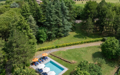 La Casetta 12: Schwimmbad, Strauch, Garten, Freizeit, Landscaping, Rasen, Park, Estate, Resort, Eco Hotel
