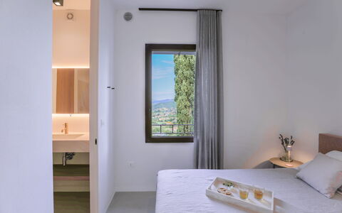 Casa dei Fiamminghi 10+2: Wand, Interior Design, Zuhause, Decke, Zimmer, Schlafzimmer, Wohnung, Fussboden, Bett, Bettrahmen