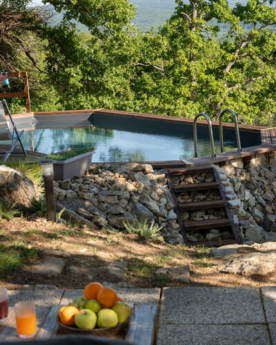 Cottage Dolcevista 4+2: Schwimmbad, Möbel, Gartenmöbel, Freizeit, Stuhl, Garten, Water Feature, Hinterhof, Schatten, Sonnenliege