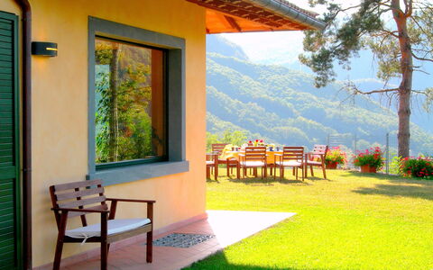 Villa Saida: Natur, Eigentum, Natürliche Landschaft, Haus, Zimmer, Zuhause, Veranda, Gebäude, Interior Design, Wand