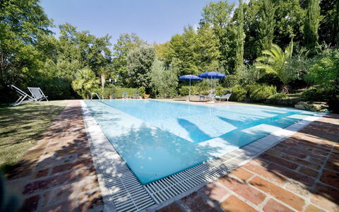 La Capinera: Schwimmbad, Eigentum, Grundeigentum, Haus, Wasser, Estate, Zuhause, Freizeit, Baum, Gebäude