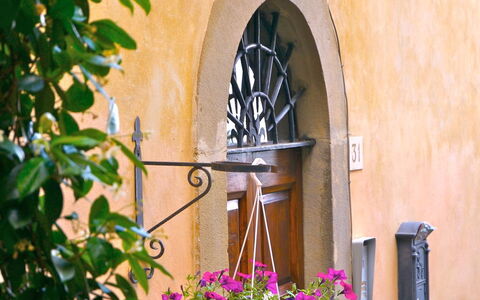 Santo Agostino: Bogen, Blume, Fenster, Pflanze, Die Architektur, Baum, Gebäude, Tür, Haus, Fassade