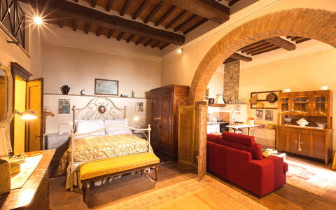 Santo Agostino: Zimmer, Eigentum, Gebäude, Möbel, Interior Design, Schlafzimmer, Decke, Haus, Suite, Bett