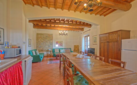Il Frantoio: Zimmer, Eigentum, Gebäude, Möbel, Decke, Countertop, Küche, Haus, Grundeigentum, Fussboden