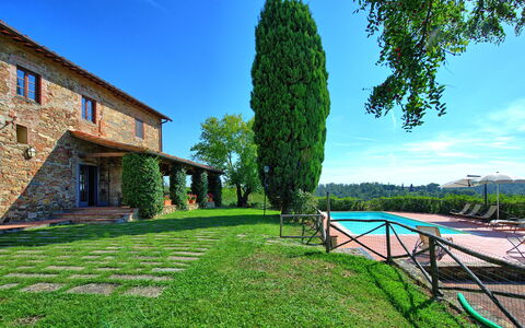 Il Frantoio: Grün, Natur, Eigentum, Vegetation, Haus, Natürliche Landschaft, Die Architektur, Baum, Gras, Himmel