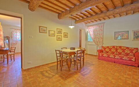 San Donato: Zimmer, Eigentum, Gebäude, Fussboden, Möbel, Haus, Interior Design, Decke, Grundeigentum, Tabelle