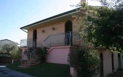La Casina Delle Fate: Eigentum, Haus, Zuhause, Gebäude, Grundeigentum, Wohngebiet, Villa, Estate, Fassade, Nachbarschaft