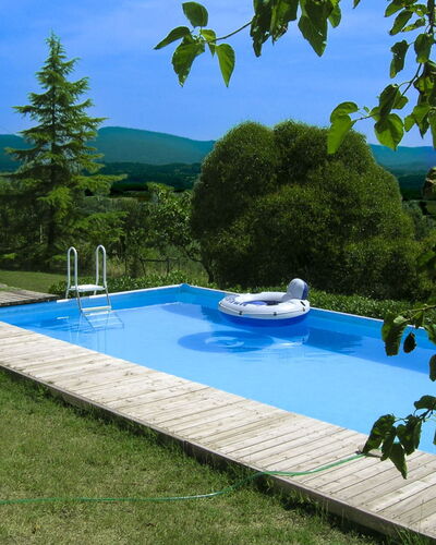 Casa Rossa: Blau, Schwimmbad, Freizeit, Garten, Schatten, Hinterhof, Landscaping, Resort, Gartenmöbel, Rasen