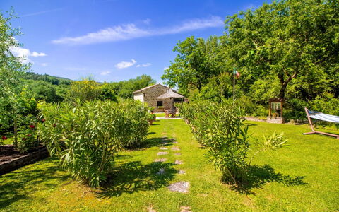 La Casa di Pino: Schwimmbad, Resort, Garten, Eco Hotel, Gartenmöbel, Thermae, Water Feature, Schatten, Estate, Landscaping