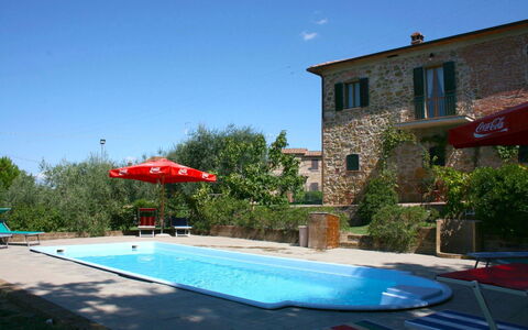 Casa Felice: Wasser, Himmel, Pflanze, Gebäude, Fenster, Schwimmbad, Blau, Azurblau, Baum, Schatten