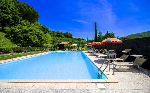 Casale Aiola: Schwimmbad, Eco Hotel, Resort, Thermae