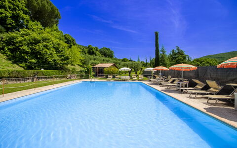 Casale Aiola: Schwimmbad, Eco Hotel, Resort