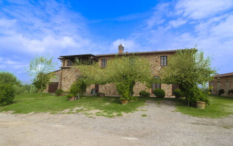 Casa Bella: Garten, Hütte, Bauernhaus, Schatten, Landscaping, Estate, Garten, Hinterhof, Steinwand, Hazienda