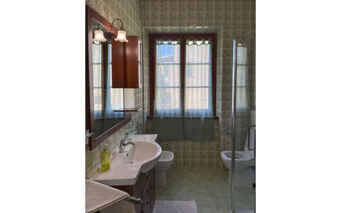 Villa Verniana: Interior Design, Armatur, Bad Sink, Flooring, Fussboden, Sinken, Badezimmer, Installation, Zapfhahn, Zimmer