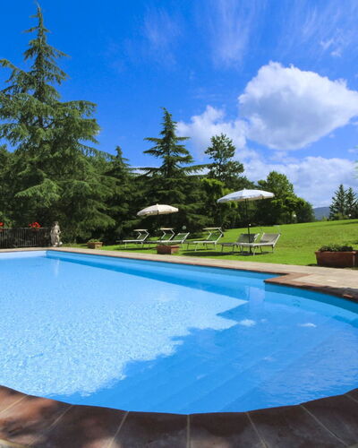 Villa Cecilia: Haus, Zuhause, Estate, Hütte, Rasen, Garten, Landscaping, Bauernhaus, Hazienda, Garten