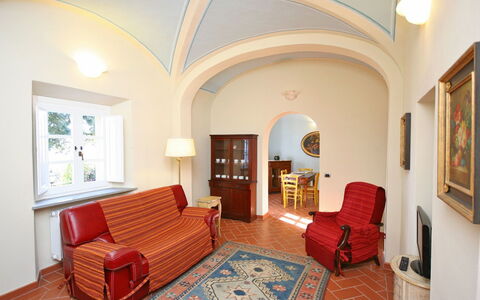 Dante: Zimmer, Eigentum, Möbel, Gebäude, Interior Design, Wohnzimmer, Grundeigentum, Haus, Die Architektur, Decke