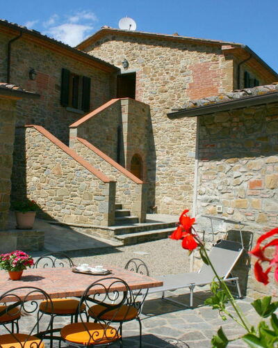 Casa Antica: Blume, Pflanze, Eigentum, Fenster, Gebäude, Möbel, Himmel, Blumentopf, Beleuchtung, Die Architektur