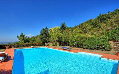 Gellino: Schwimmbad, Eigentum, Azurblau, Grundeigentum, Haus, Freizeit, Estate, Villa, Urlaub, Gebäude