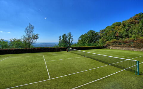 Gellino: Sportveranstaltung, Tennisplatz, Gras, Himmel, Rasen, Netz, Baum, Pflanze, Sport, Kunstrasen